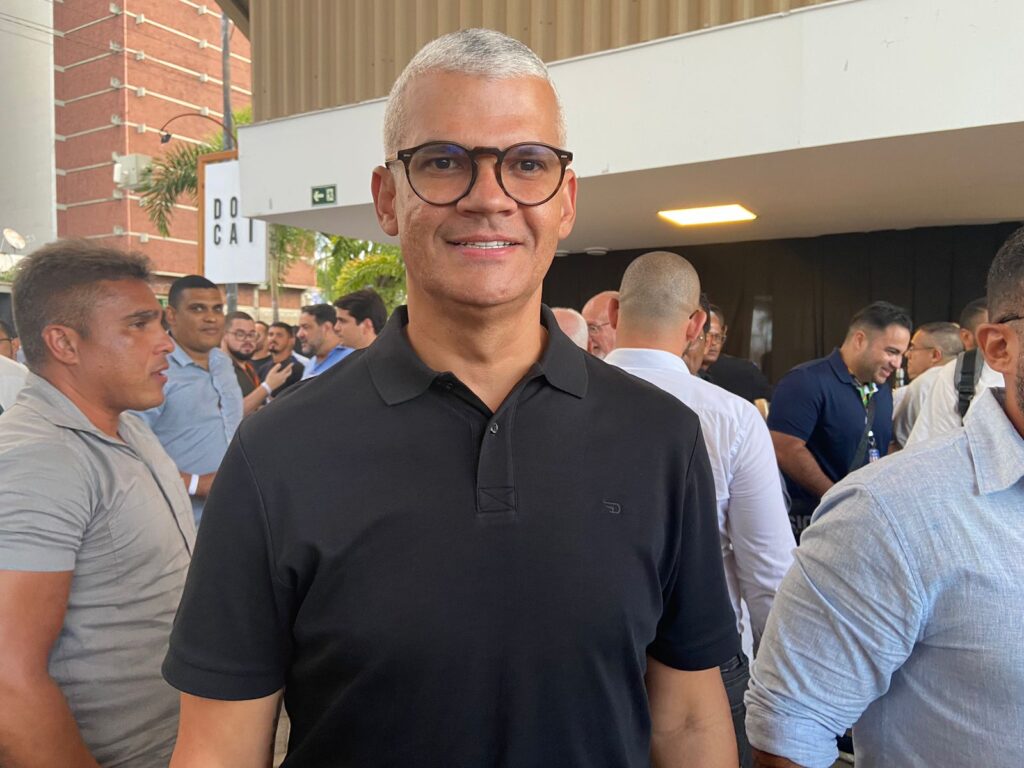 Zé Ronaldo anuncia secretariado; Pablo Roberto deve assumir a Educação de Feira