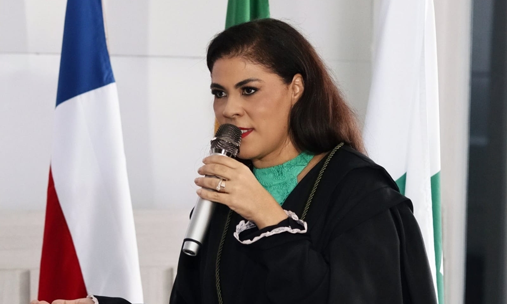 Camila Canário assume a Defensoria Pública da Bahia com foco em inovação e transparência
