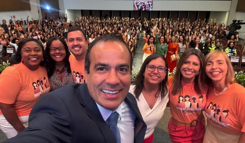Bruno Reis destaca papel feminino na gestão durante encontro com líderes mulheres da Prefeitura de Salvador