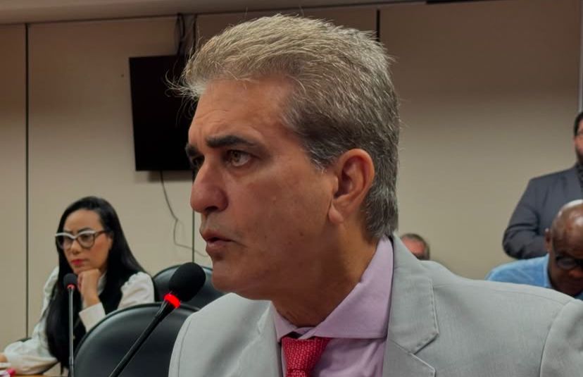 Robinson Almeida critica ACM Neto e diz que “SOS Bahia – Saúde” é evento “eleitoreiro”