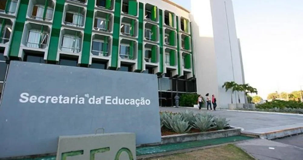 Secretaria de Educação rebate paralisação da APLB e destaca avanços nas negociações