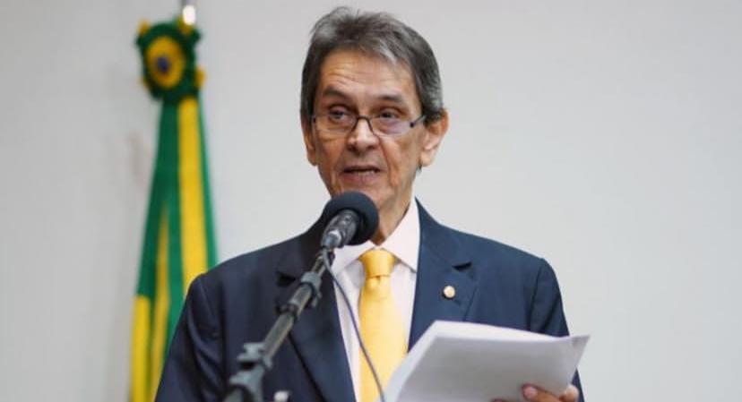 Roberto Jefferson pede troca de tornozeleira eletrônica por causar incômodo