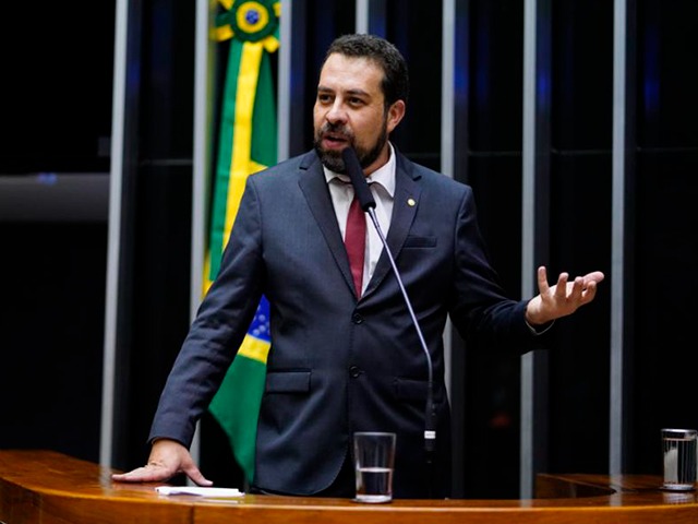 PSOL associa golpe de 1964 e ataques de 8 de janeiro em nova campanha