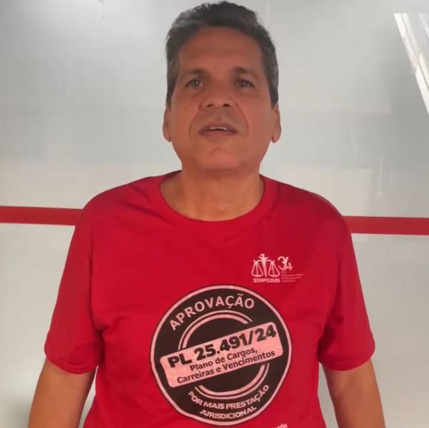 Manuel Suzart nega envolvimento do Sinpojud em invasão ao plenário da AL-BA