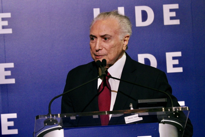 Temer elogia postura de Moraes e defende revisão de penas do 8 de janeiro