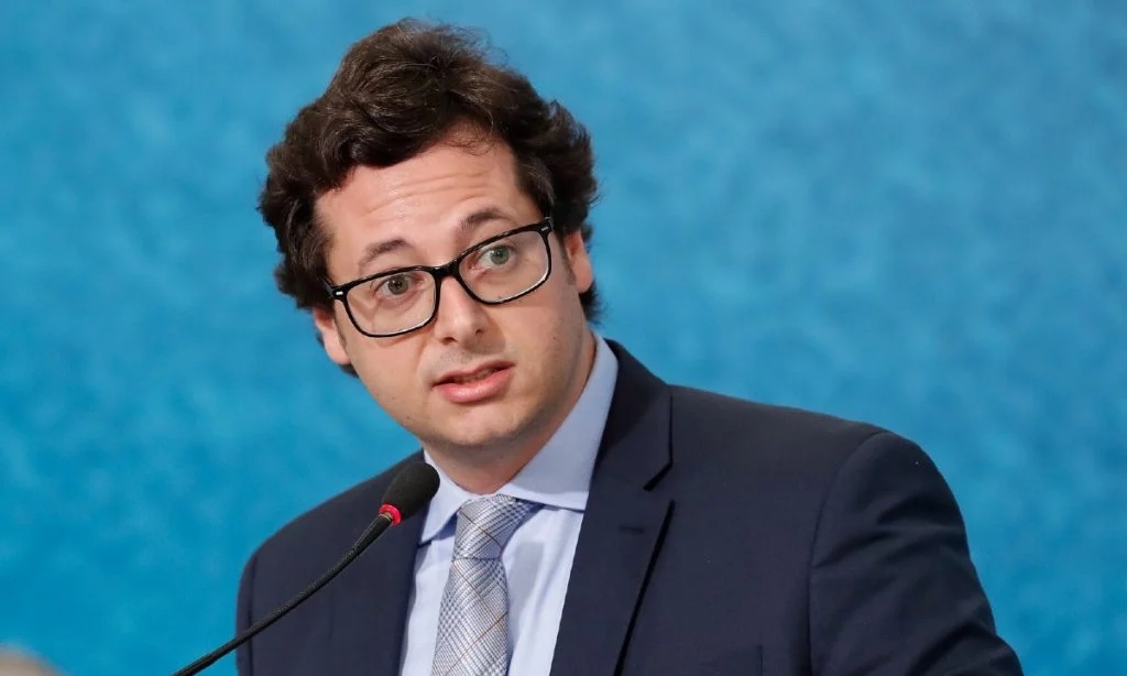 Valdemar Costa Neto demite advogado de Bolsonaro após mensagens pró-Lula