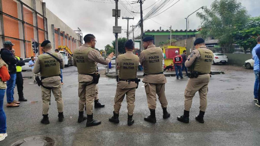Prefeitura de Feira de Santana realiza força-tarefa na rodoviária para combater tráfico e oferecer apoio social