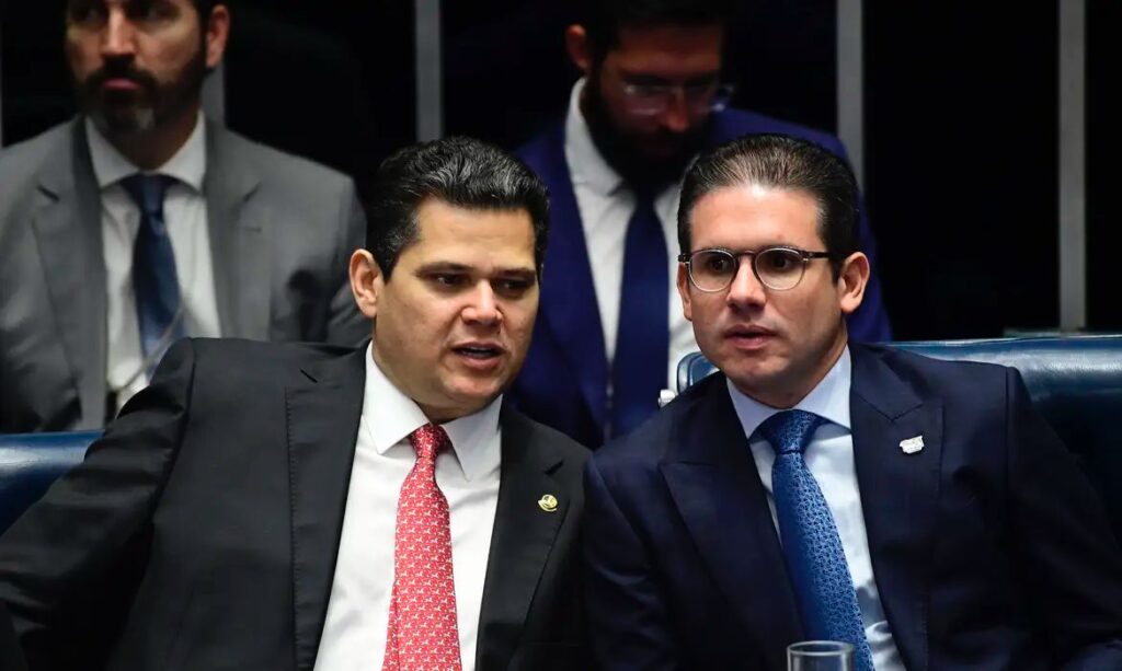 Depois da rejeição da PEC da Blindagem no Senado, Motta nega traição