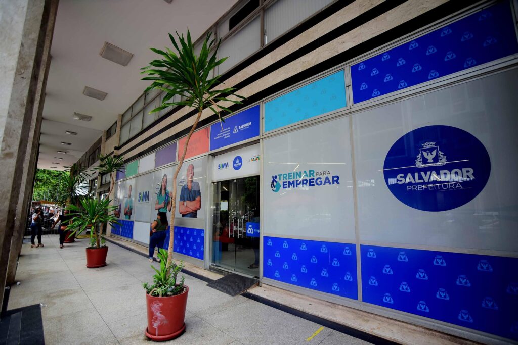 Salvador lidera geração de empregos no Nordeste e ocupa 4º lugar no Brasil, aponta Caged
