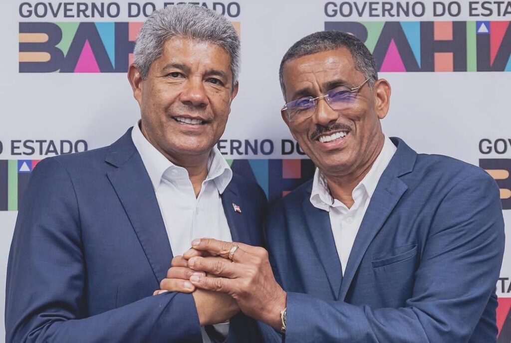 Prefeito declara aliança com ACM Neto como “águas passadas” e firma parceria com Jerônimo para 2026