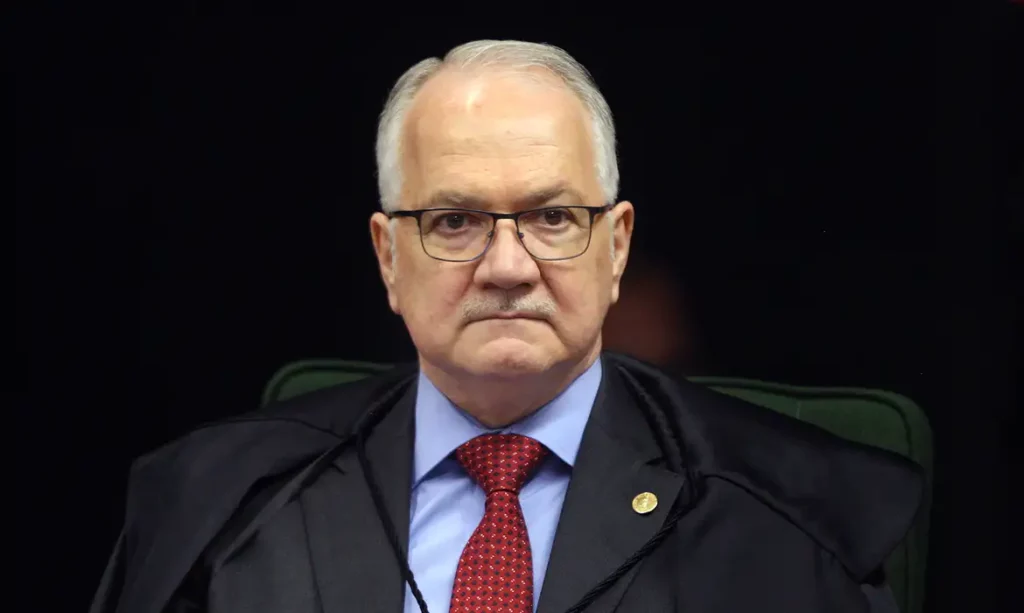 Edson Fachin assume a presidência do STF nesta segunda-feira (29)