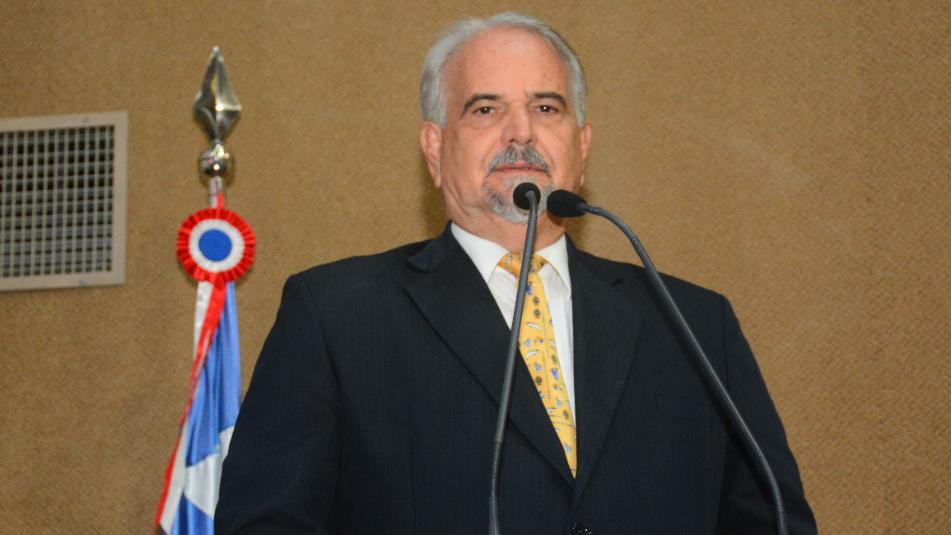 Marcelino Galo critica ACM Neto por usar consumo de cachaça para parecer popular