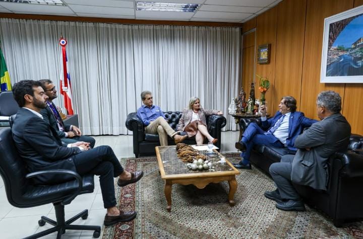 Presidente da ALBA recebe desembargador para discutir Política Estadual de Alternativas Penais