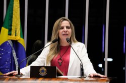 Deputada do PT é detida na Faixa de Gaza; Câmara busca resgate