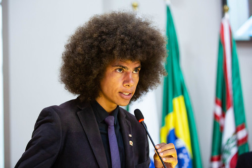 “O motivo foi o mesmo desde a infância: racismo”, diz Renato Freitas após briga em Curitiba