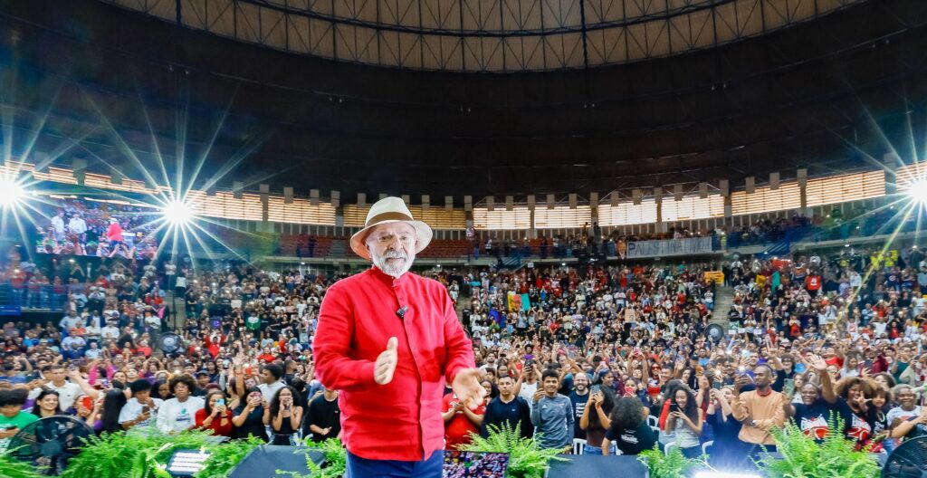 Trump quer ser “dono da ONU”, diz Lula durante evento do MST em Salvador