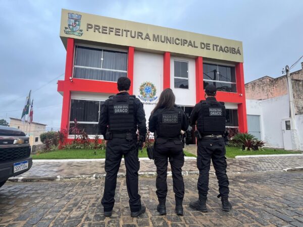 Polícia Civil da Bahia deflagra Operação Carta Marcada e investiga fraudes em contratos da Prefeitura de Itagibá