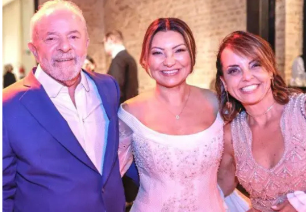 Clima tenso: Janja pede que filha de Lula deixe sala reservada no Carnaval