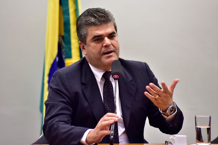Presidente do MDB diz que mulher é “sexo frágil” ao comentar cancelamento da filiação de Dado Dolabella com o partido