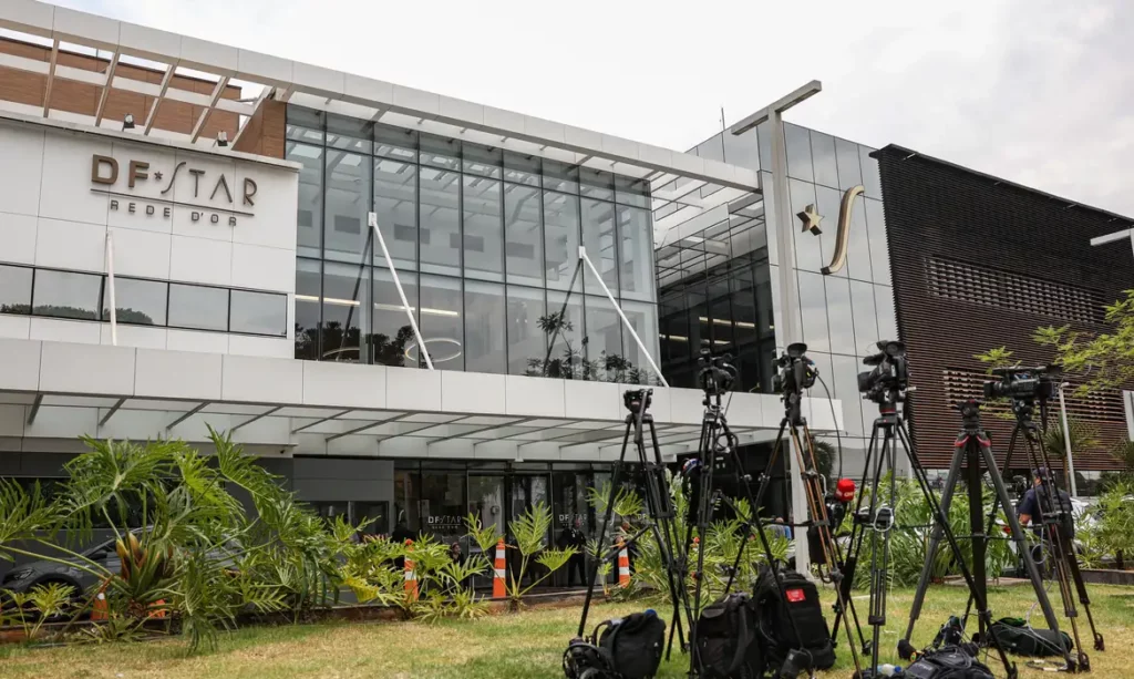 Entidades repudiam ameaças a jornalistas em frente a hospital onde Jair Bolsonaro está internado