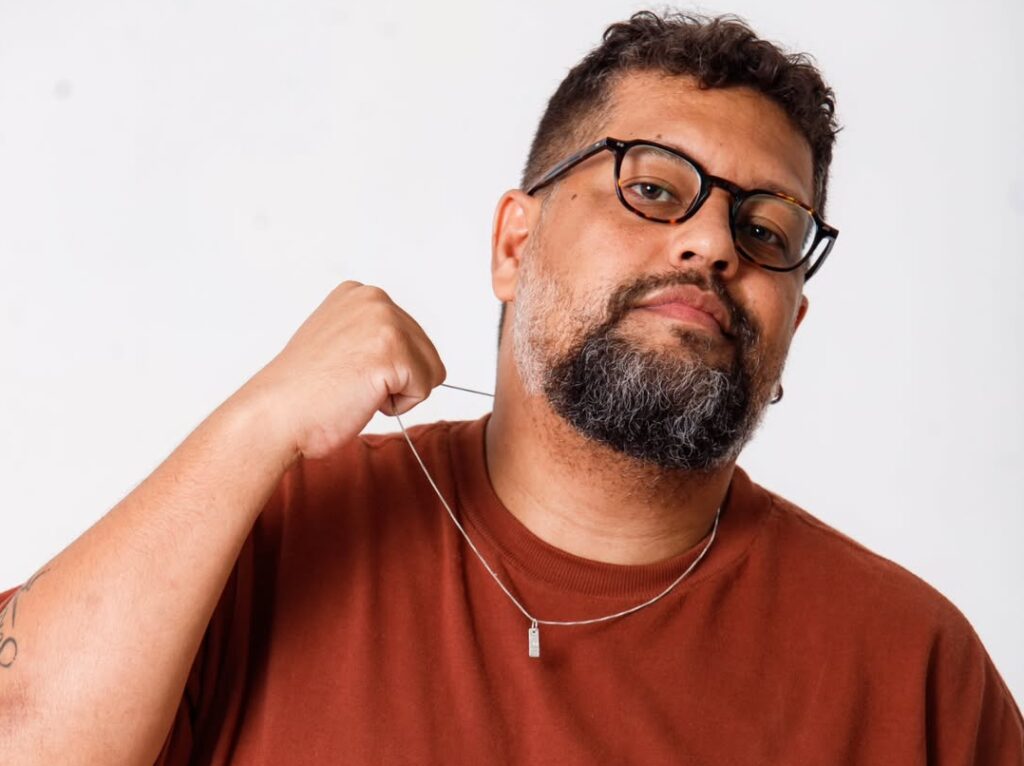 Governo Lula destina cerca de R$ 2 milhões a influenciadores e artistas em campanhas digitais; comediante baiano está entre os contemplados