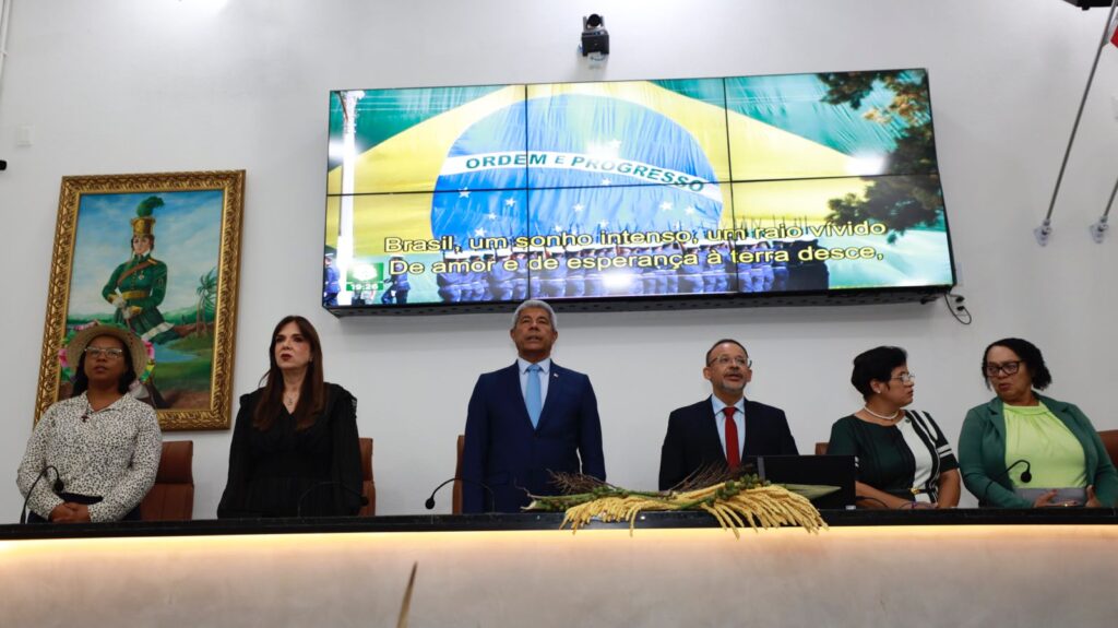 Jerônimo destaca força da agricultura familiar durante sessão solene em Feira de Santana