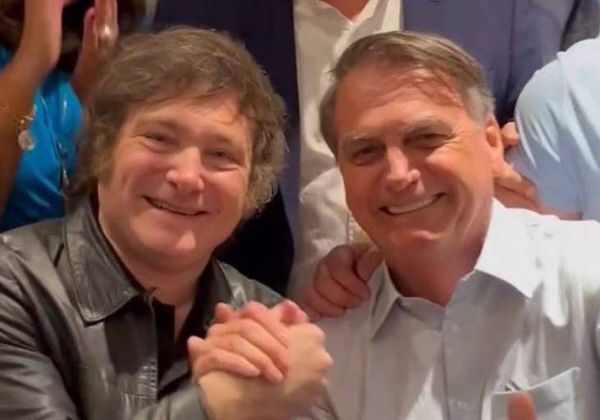 Defesa de Bolsonaro pede ao STF autorização para visita de Javier Milei