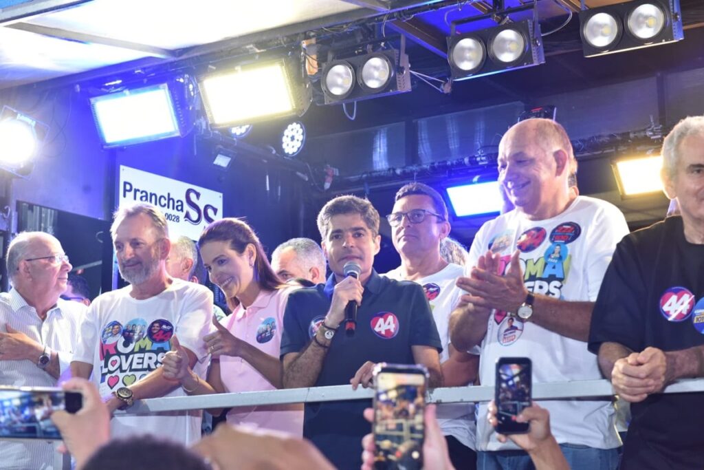 ACM Neto reafirma promessa de hospital regional em Cruz das Almas e critica Jerônimo por saúde e infraestrutura