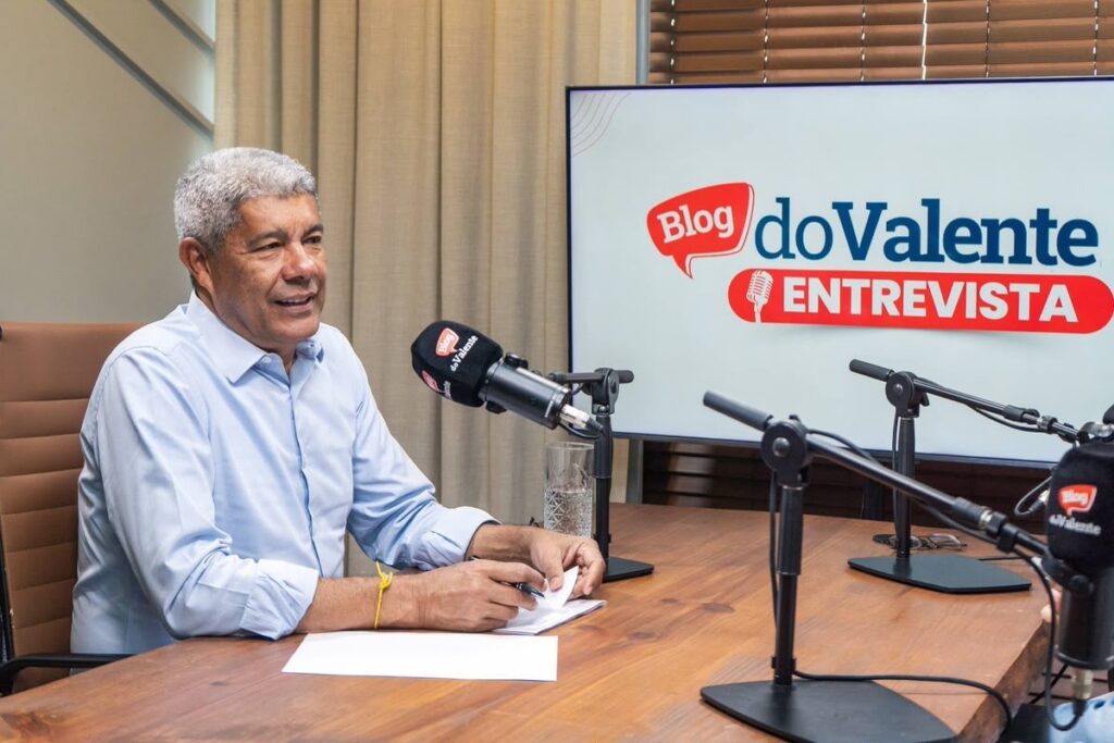 Jerônimo destaca queda no abandono escolar e reforça compromisso com universalização do ensino integral