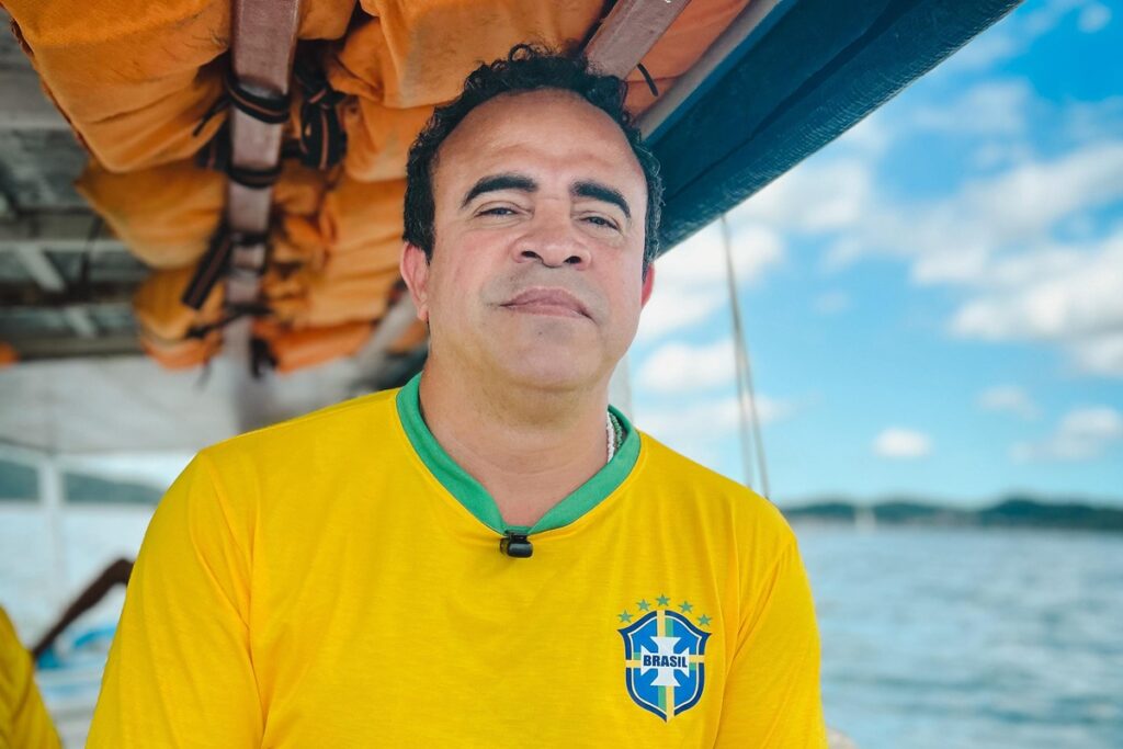 Ronaldo Mansur aponta racismo ambiental contra população quilombola durante visita à Ilha de Maré