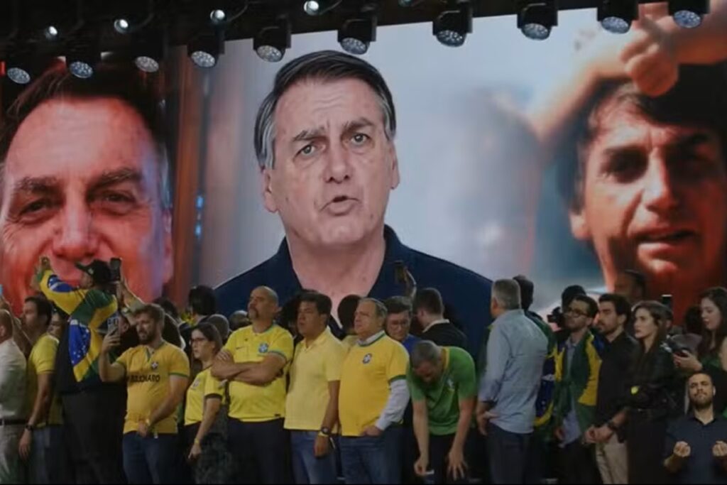 Ministros do TSE apontam que PL não poderá usar Bolsonaro em campanha eleitoral, independente de decisão sobre IA