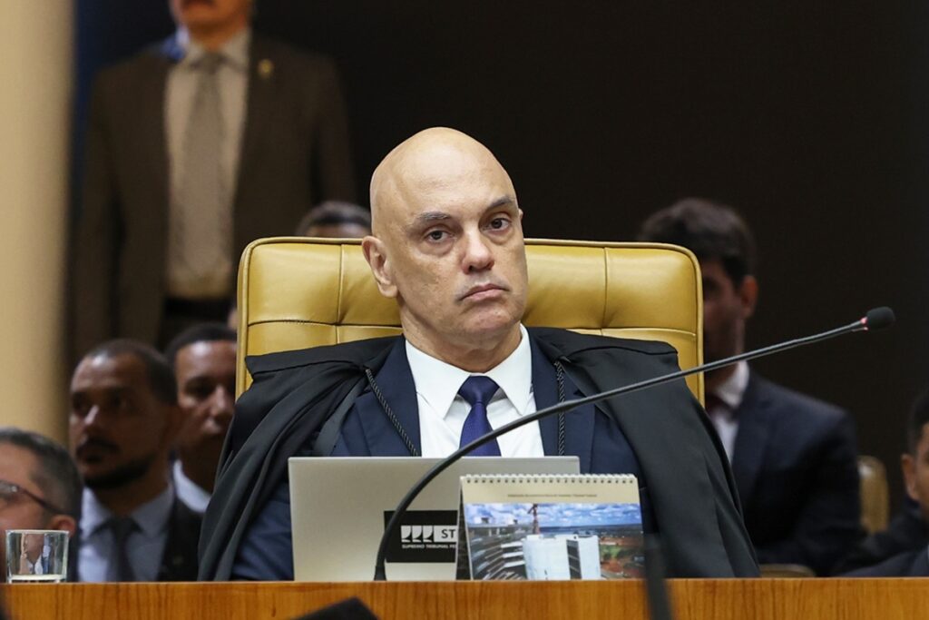Moraes "questiona quem tem medo da Polícia Federal" e acusa Mendonça de estar a serviço de grupo político no STF