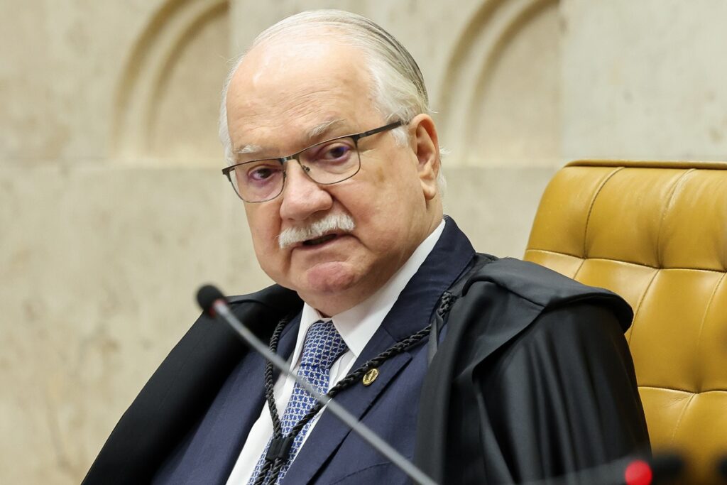 Fachin diz que STF enfrenta ‘período difícil’ ao abrir julgamento sobre relação de Vorcaro e Moraes