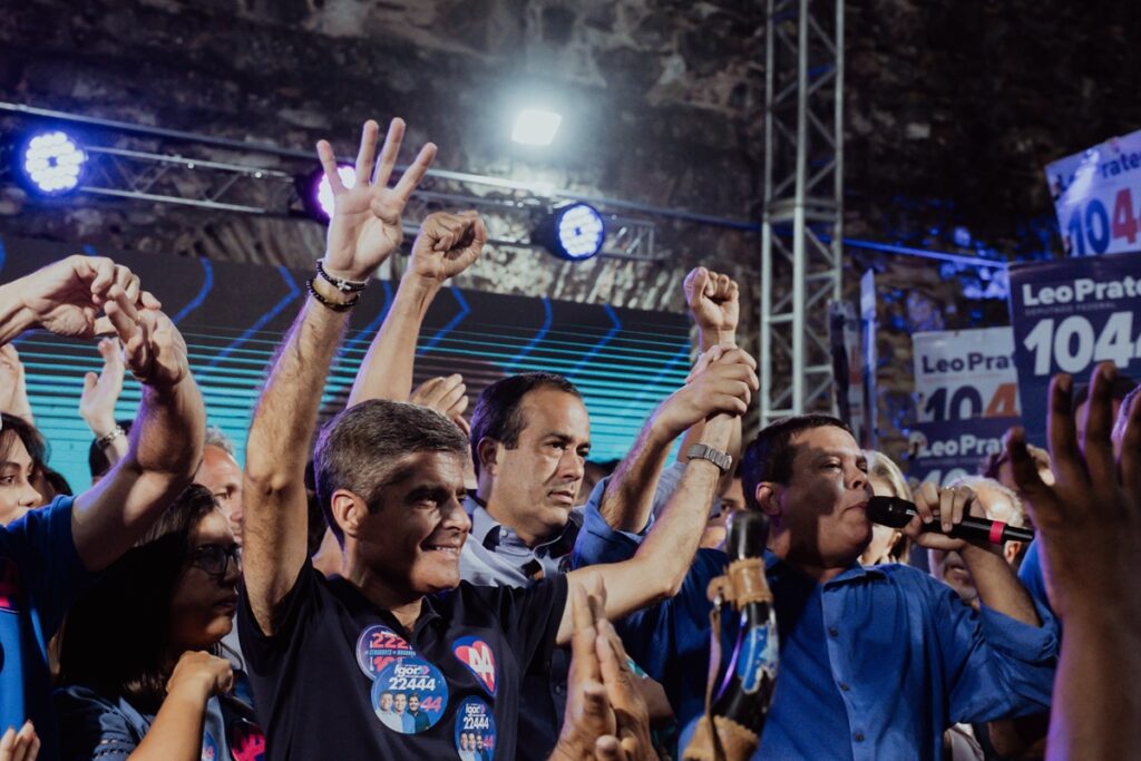 Igor Dominguez reúne apoiadores em Salvador e reafirma “experiência” para conquistar vaga na AL-BA Igor Dominguez reúne apoiadores em Salvador e reafirma "experiência" para conquistar vaga na AL-BA