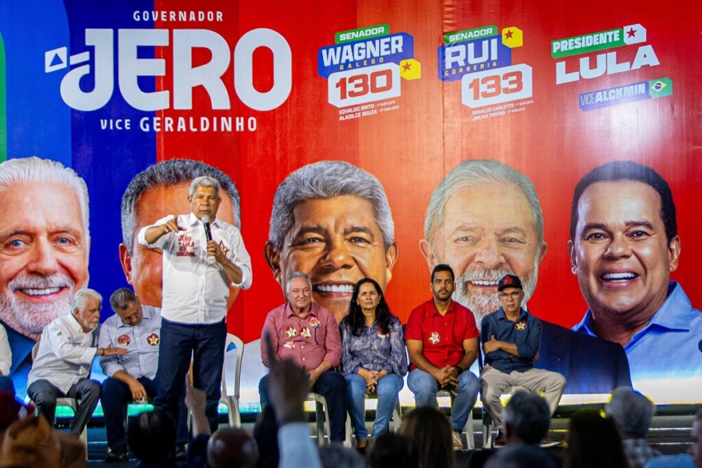 Jerônimo reúne mais de 200 ex-prefeitos em Salvador e amplia base de apoio à reeleição na Bahia