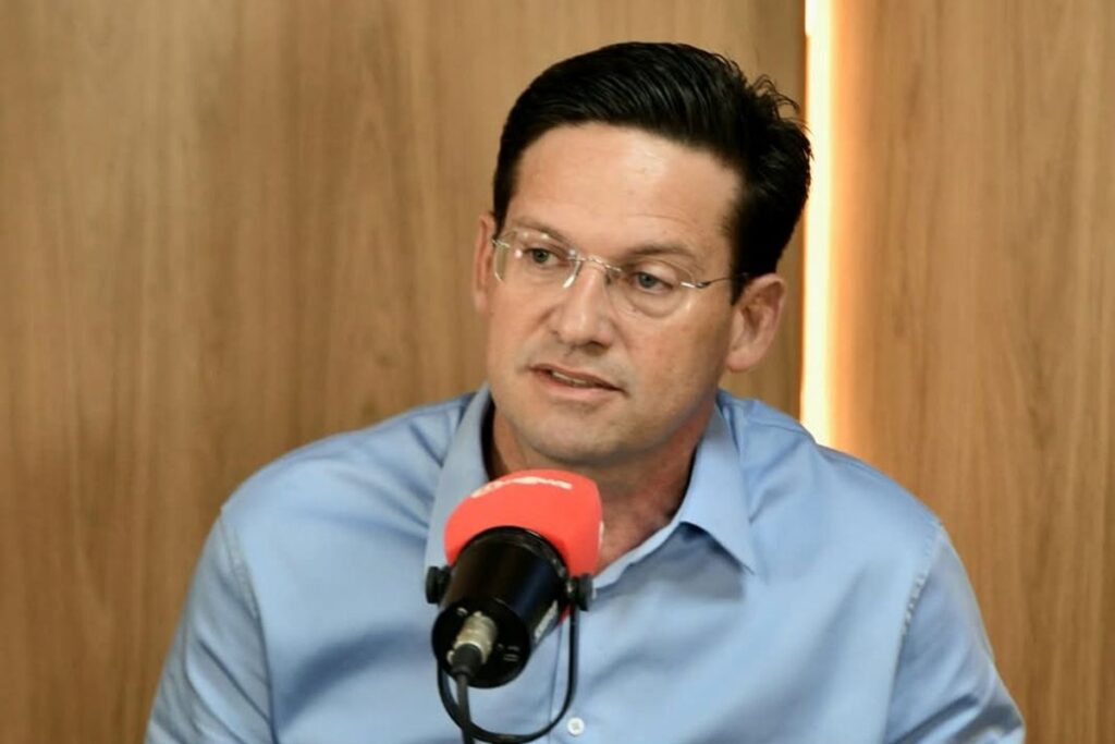 João Roma diz que Bahia virou “lugar convidativo” para crime organizado e promete fortalecer segurança ao lado de ACM Neto