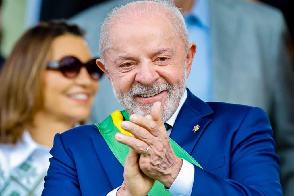 Lula defende quebra total de sigilo do caso Master e diz que "Brasil precisa saber a verdade"