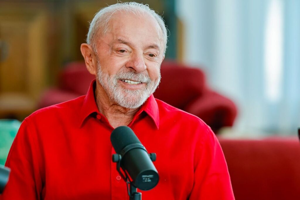 Lula critica “denuncismo” no STF e diz que Fachin deve impedir que crise atrapalhe processo eleitoral Lula critica "denuncismo" no STF e diz que Fachin deve impedir crise de atrapalhar processo eleitoral