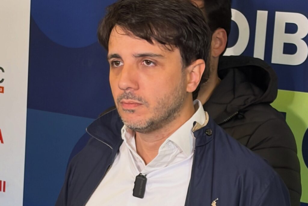 Renan Santos aciona TSE contra reajuste do Bolsa Família e pede suspensão para "resguardar isonomia" na eleição