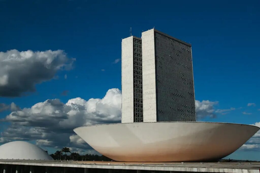 Isidório é o deputado federal mais votado da Bahia; veja os 39 eleitos para a Câmara