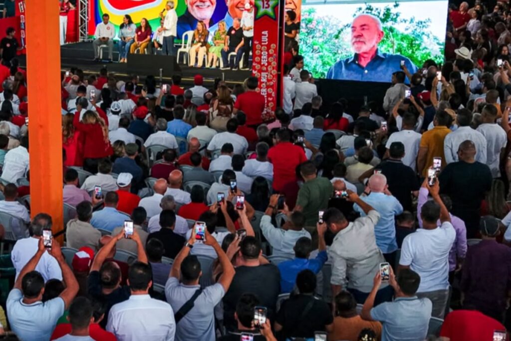 Lula pede mobilização de prefeitos baianos e diz que Bahia pode compensar desvantagem em outros estados
