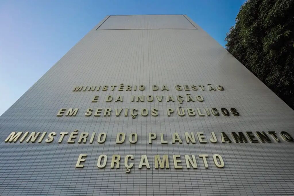 Governo libera R$ 5,1 bilhões em crédito suplementar, com foco no pagamento do BPC