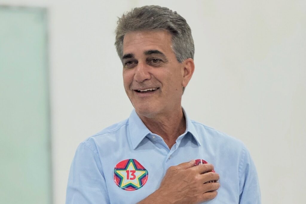 Robinson Almeida comemora aprovação do fim da escala 6x1 e alerta para possível revisão pelo PL