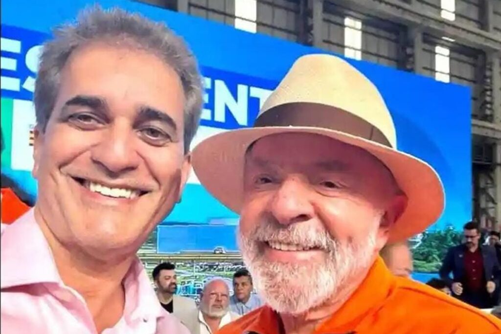 Robinson Almeida convoca militância por Lula e acusa Flávio Bolsonaro de ameaçar direitos trabalhistas