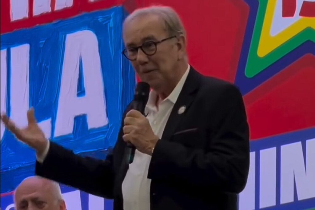 Presidente da UPB alerta para risco de congelamento do PAC e diz que Bahia pode sofrer com Flávio Bolsonaro